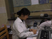 患者大意丢钱包 医务人员忙归还